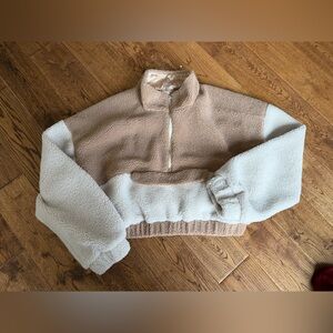 Altard state Cropped teddy sherpa quarter zip M perfect cond no smoke or pets